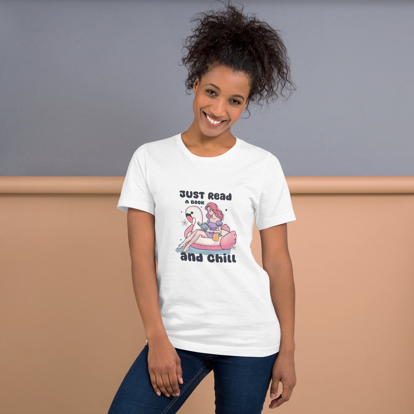 Read & Chill Unisex t-shirt